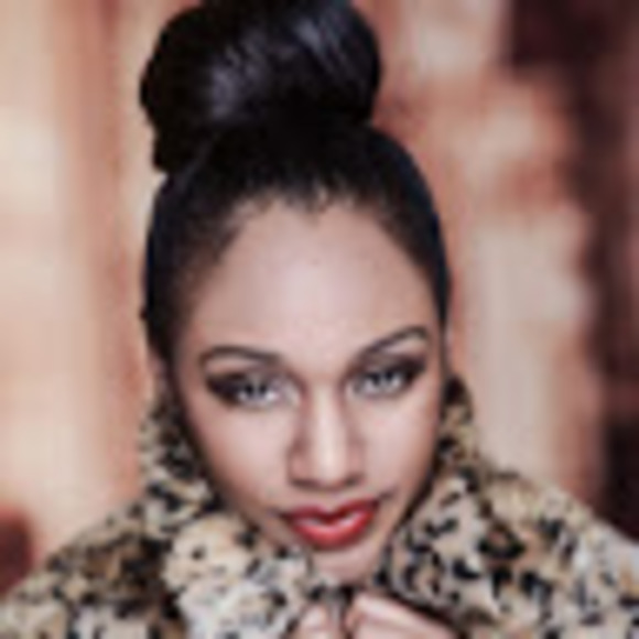 Meet your Posher, Chelsea - Picture 1 of 1